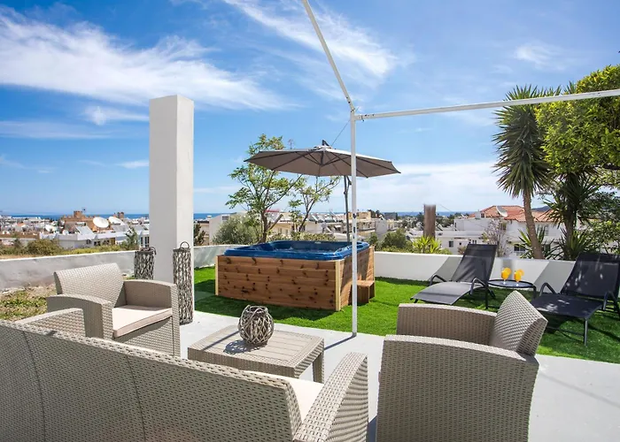 Sunny Villa